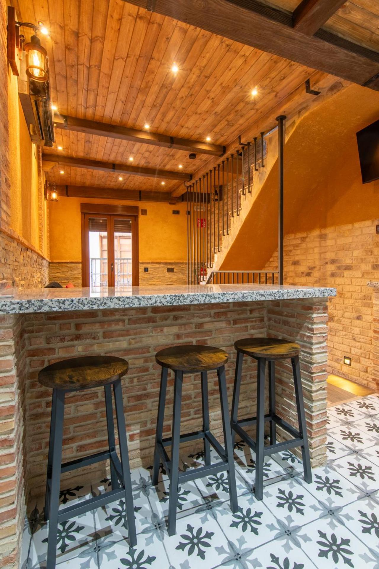 Apartamento Divino Morales Пласенсія Екстер'єр фото